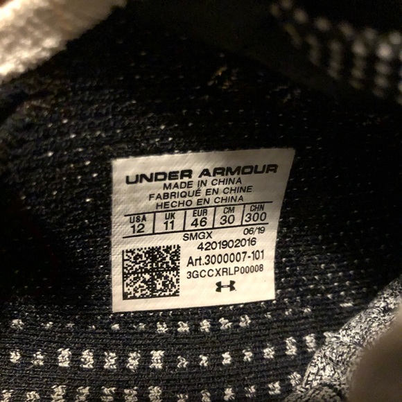 Under Armour Shoes US12 - Picture 5 of 5
